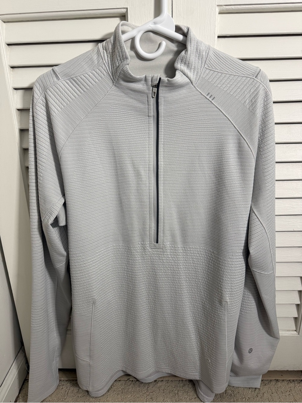Lululemon Men's Light Gray Quarter-Zip Performance Pullover